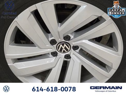 Used 2023 Volkswagen Atlas Cross Sport SE w/ Panoramic Sunroof Package AWD/4WD image 13