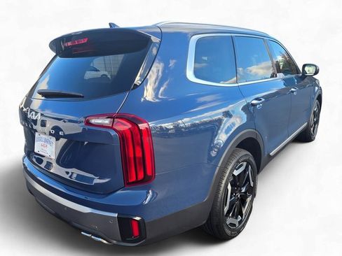 New 2025 Kia Telluride S image 14