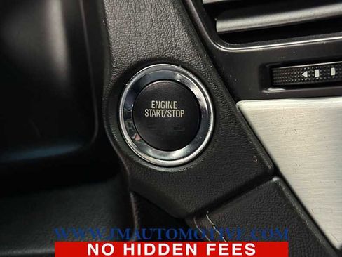 Used 2017 GMC Yukon XL SLT w/ Open Road Package image 44