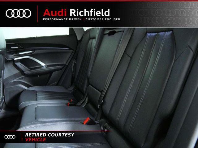 Used 2025 Audi Q5 Premium Plus w/ Premium Plus AWD/4WD image 16