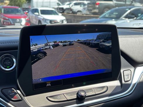 Used 2025 Chevrolet Blazer LT FWD image 25