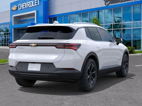 New 2026 Chevrolet Equinox EV LT image 5