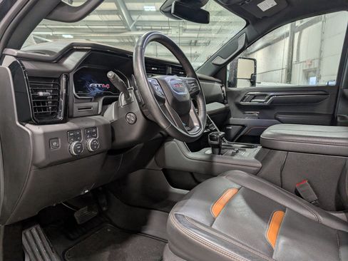 Used 2024 GMC Sierra 1500 AT4 w/ AT4 Premium Package image 14