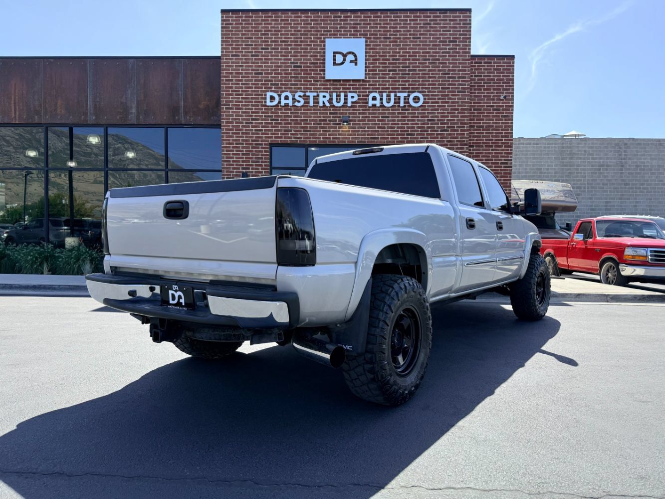 Used 2004 GMC Sierra 2500 SLT w/ Heavy-Duty Power Package AWD/4WD image 8