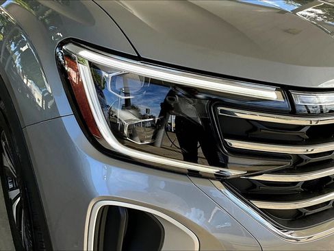 New 2026 Volkswagen Atlas SE image 29