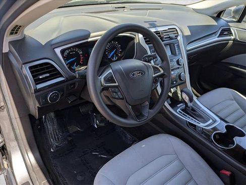 Used 2014 Ford Fusion S FWD image 10