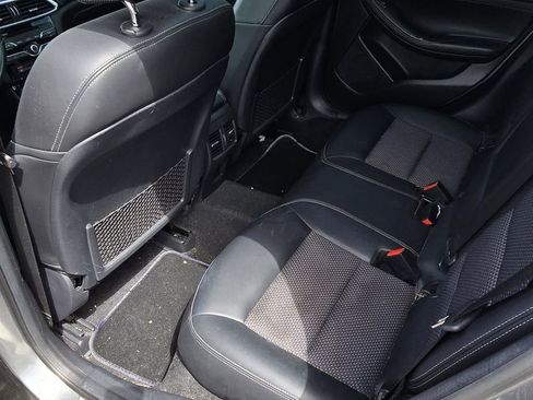 Used 2019 INFINITI QX30 image 14