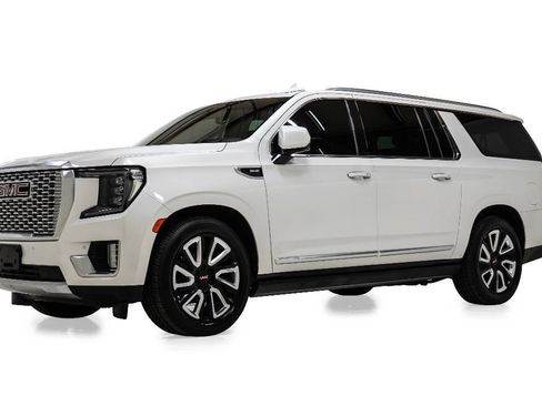 Used 2021 GMC Yukon XL Denali w/ Denali Ultimate Package RWD image 2