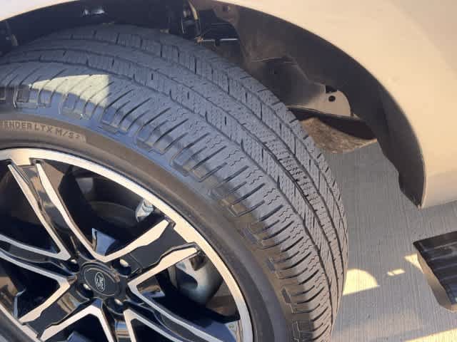 Used 2021 Ford Expedition Limited RWD image 23