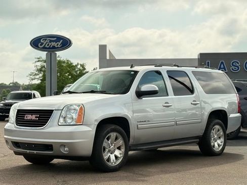 Used 2013 GMC Yukon XL SLE w/ Convenience Package AWD/4WD image 40