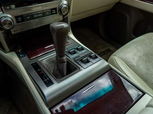 Used 2014 Lexus GX 460 Luxury AWD/4WD image 28