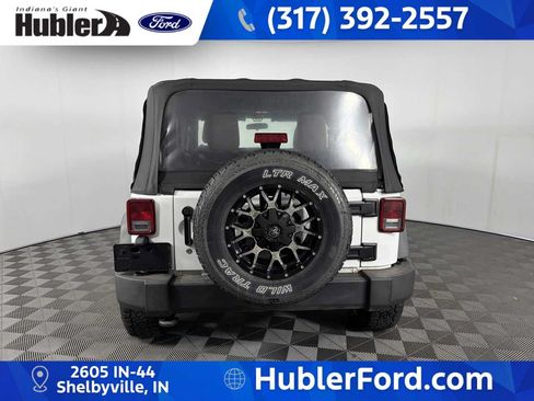 Used 2013 Jeep Wrangler Sport AWD/4WD image 7