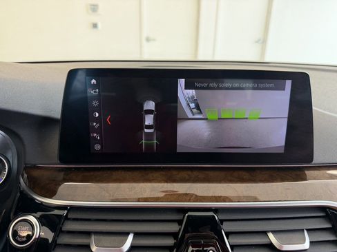 Used 2019 BMW 540i xDrive w/ Convenience Package image 17