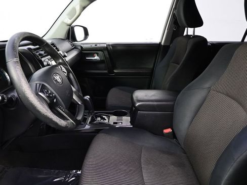 Used 2015 Toyota 4Runner Trail AWD/4WD image 10