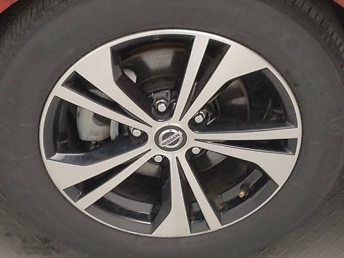 Used 2021 Nissan Sentra SV FWD image 31