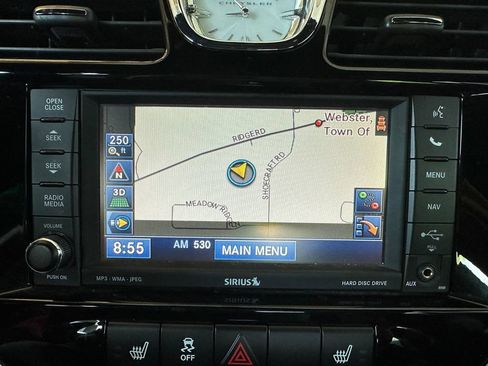 Used 2012 Chrysler 200 S FWD image 4