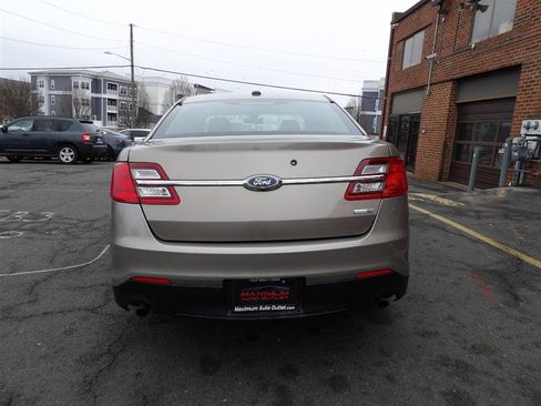 Used 2018 Ford Taurus Police Interceptor AWD image 4