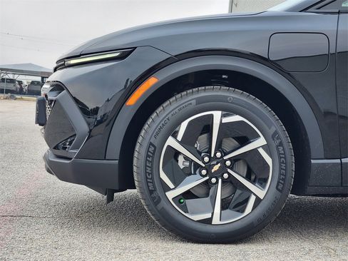 New 2026 Chevrolet Equinox EV LT image 5