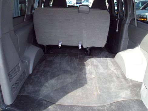 Used 2014 Chevrolet Express 1500 LT w/ LT Preferred Equipment Group AWD/4WD image 8