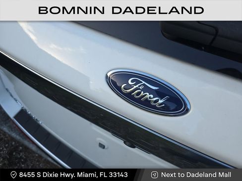 Used 2023 Ford Explorer Platinum w/ Technology Package image 21