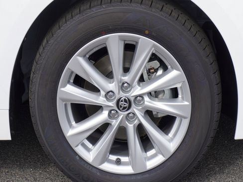 New 2026 Toyota Corolla XLE image 5