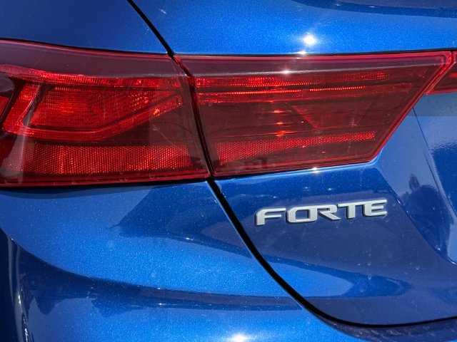 Used 2023 Kia Forte LXS w/ LXS Technology Package FWD image 24
