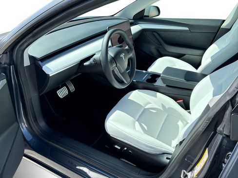 Certified 2022 Tesla Model 3 Performance AWD/4WD image 9