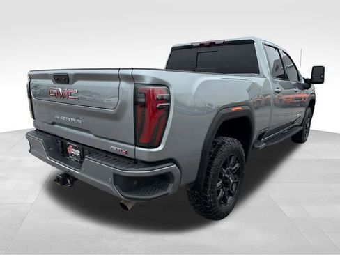 Used 2024 GMC Sierra 2500 AT4 w/ Technology Package AWD/4WD image 7