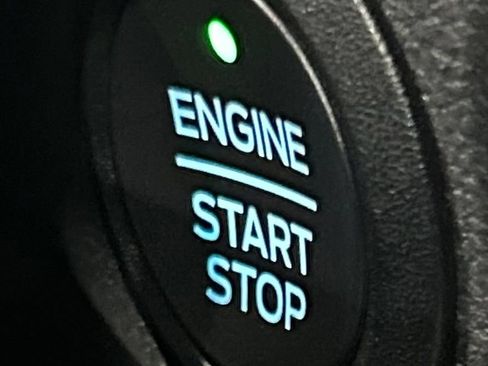 Used 2022 Ford Escape SE w/ Cold Weather Package FWD image 61