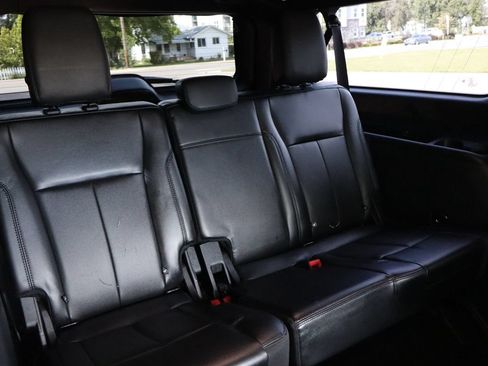 Used 2020 Ford Expedition Max XLT w/ Equipment Group 202A AWD/4WD image 22