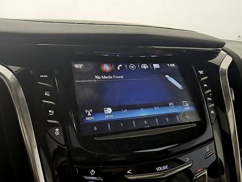 Used 2018 Cadillac Escalade ESV Premium Luxury AWD/4WD image 22