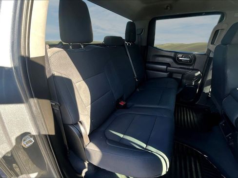 Used 2022 Chevrolet Silverado 1500 Custom image 17