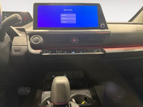 Used 2024 Toyota Prius Prime FWD image 12