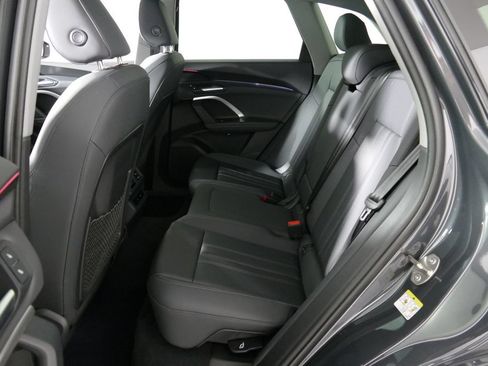 Used 2025 Audi Q5 Premium w/ Convenience Package AWD/4WD image 28