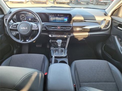 Used 2024 Kia Seltos S image 16