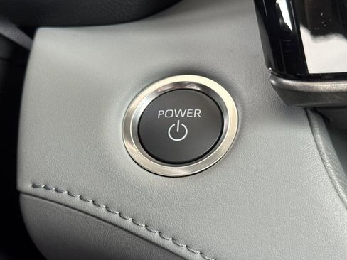 New 2026 Toyota Highlander XLE image 24