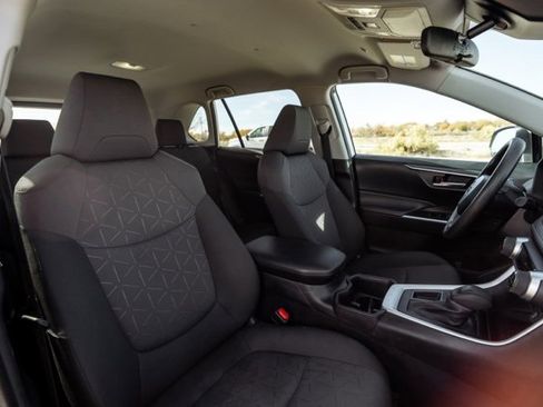 Used 2024 Toyota RAV4 XLE image 22