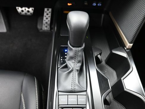 Certified 2025 Toyota Camry SE w/ Convenience Package image 24