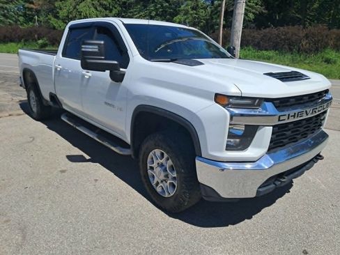 Used 2020 Chevrolet Silverado 3500 LT AWD/4WD image 2