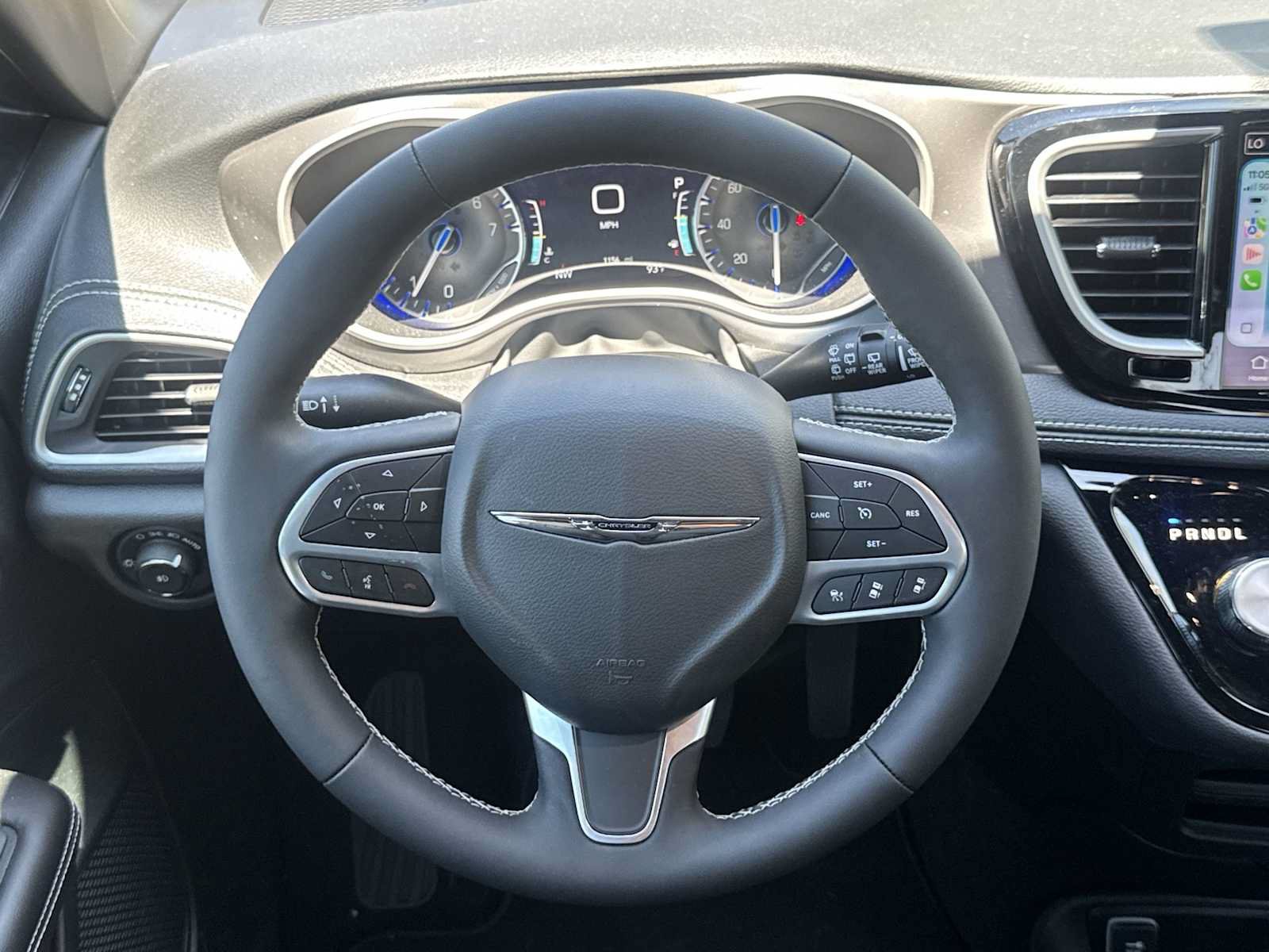 New 2026 Chrysler Pacifica Select FWD image 17