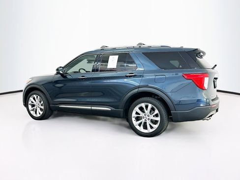 Used 2023 Ford Explorer Platinum w/ Technology Package AWD/4WD image 5