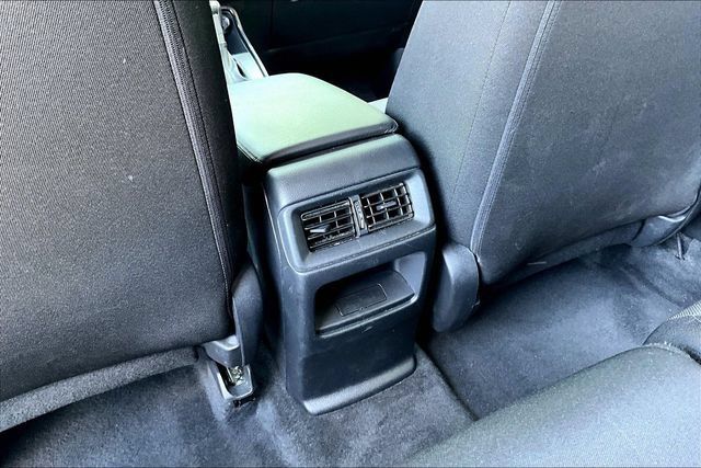 Used 2025 Honda CR-V LX image 10