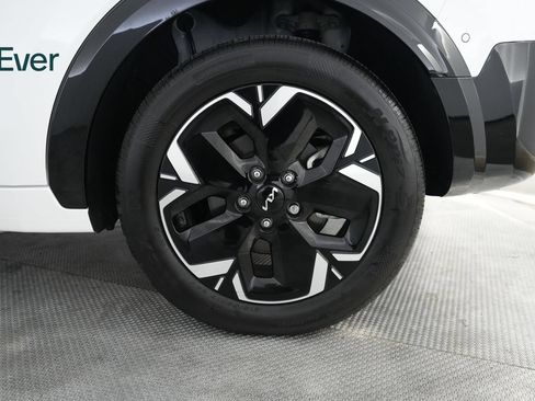 Used 2024 Kia Niro Wave FWD image 9
