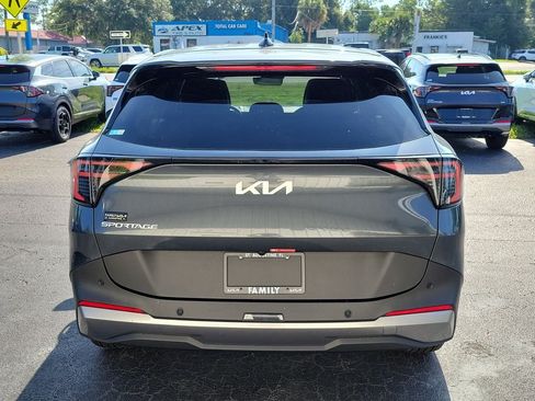 New 2026 Kia Sportage EX FWD image 5