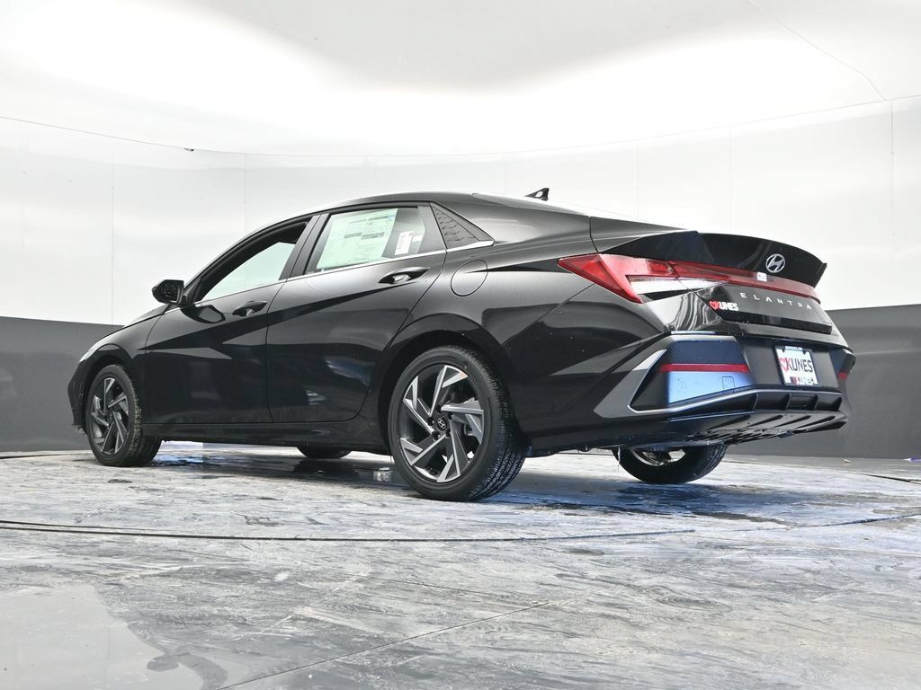 Used 2026 Hyundai Elantra Limited w/ Cargo Package FWD image 52