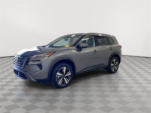 Certified 2025 Nissan Rogue SL w/ SL Premium Package image 6