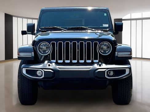 Used 2022 Jeep Wrangler Unlimited Sahara w/ LED Lighting Group AWD/4WD image 2