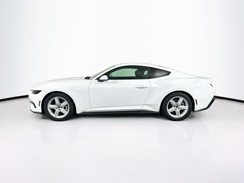 Used 2026 Ford Mustang Premium RWD image 4