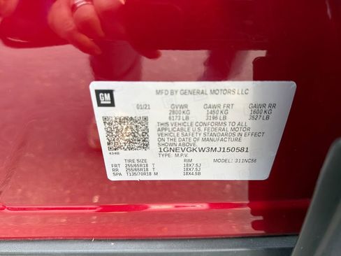 Used 2021 Chevrolet Traverse LT w/ LPO, Floor Liner Package image 28