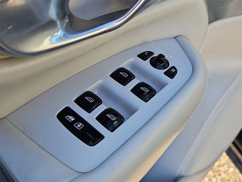 Used 2017 Volvo XC90 T8 Inscription w/ Luxury Package image 30